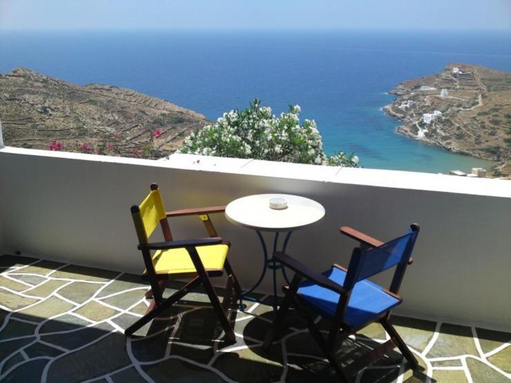 Kolitsani View Hotel Ios Chora Bilik gambar